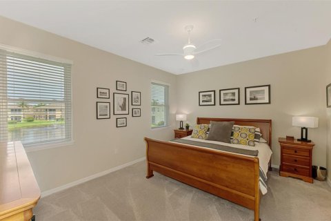 Condo in Sarasota, Florida, 2 bedrooms  № 1780569 - photo 20