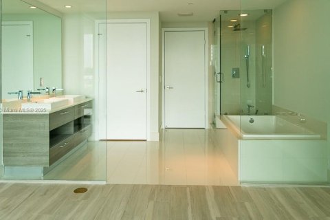 Condominio en venta en Miami, Florida, 2 dormitorios, 106.93 m2 № 1980059 - foto 9