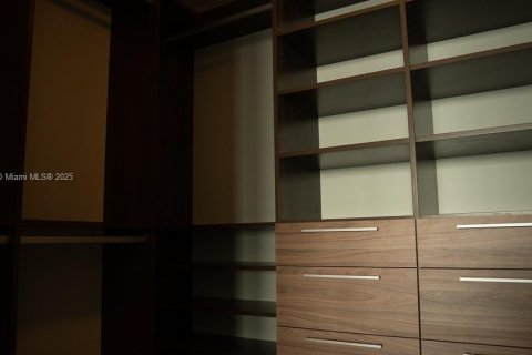 Condominio en venta en Miami, Florida, 2 dormitorios, 106.93 m2 № 1980059 - foto 16