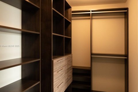 Condominio en venta en Miami, Florida, 2 dormitorios, 106.93 m2 № 1980059 - foto 17
