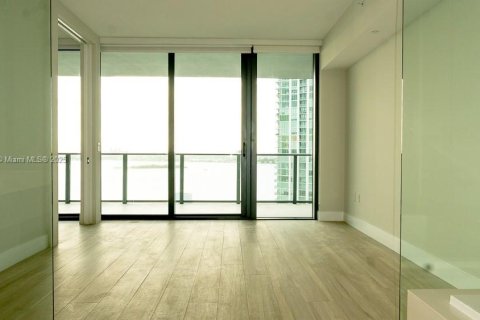 Condominio en venta en Miami, Florida, 2 dormitorios, 106.93 m2 № 1980059 - foto 5