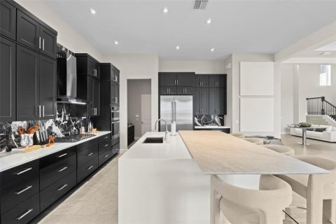 House in Winter Garden, Florida 7 bedrooms, 601.26 sq.m. № 1832640 - photo 21
