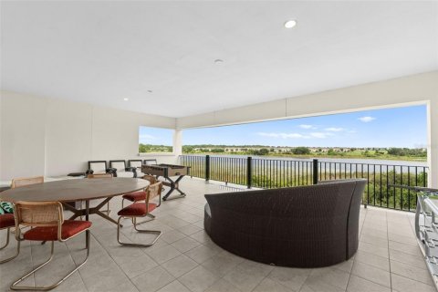 House in Winter Garden, Florida 7 bedrooms, 601.26 sq.m. № 1832640 - photo 6