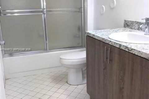 Copropriété à louer à Pembroke Pines, Floride: 1 chambre, 91.6 m2 № 1987251 - photo 14