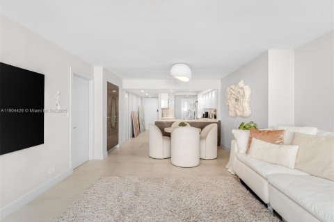Купить кондоминиум в Майами, Флорида 1 спальня, 97.36м2, № 1954959 - фото 7