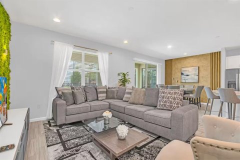 Villa ou maison à vendre à Kissimmee, Floride: 8 chambres, 301.75 m2 № 1643382 - photo 11