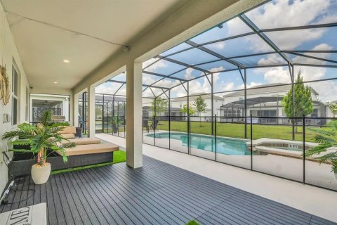 Villa ou maison à vendre à Kissimmee, Floride: 8 chambres, 301.75 m2 № 1643382 - photo 3