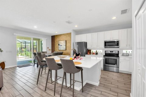 Villa ou maison à vendre à Kissimmee, Floride: 8 chambres, 301.75 m2 № 1643382 - photo 4
