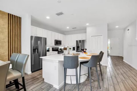 Villa ou maison à vendre à Kissimmee, Floride: 8 chambres, 301.75 m2 № 1643382 - photo 7