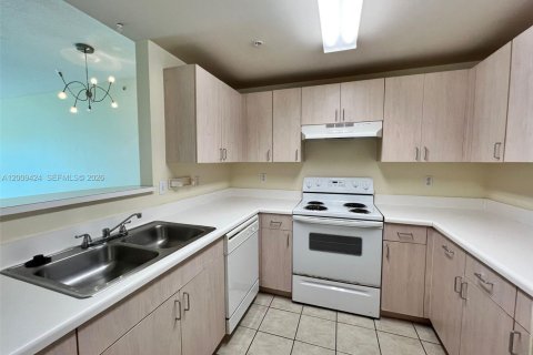 Condo in Coral Gables, Florida, 1 bedroom  № 2076615 - photo 3