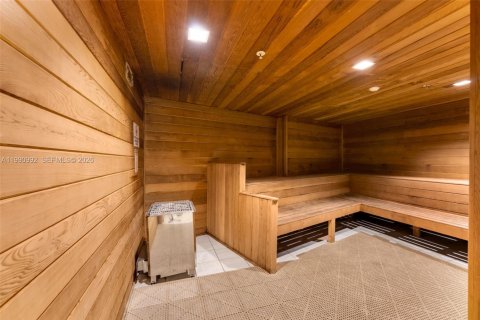 Купить кондоминиум в Халландейл-Бич, Флорида 2 спальни, 118.91м2, № 2055779 - фото 25