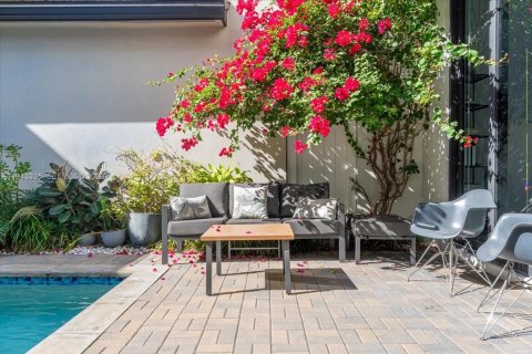 Купить виллу или дом в Дорал, Флорида 5 спален, 412.86м2, № 1999593 - фото 7