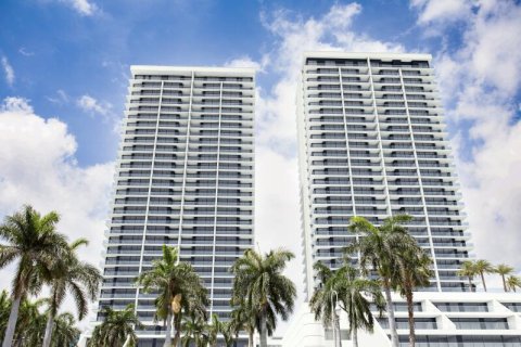 Condo in West Palm Beach, Florida, 2 bedrooms  № 2087684 - photo 28
