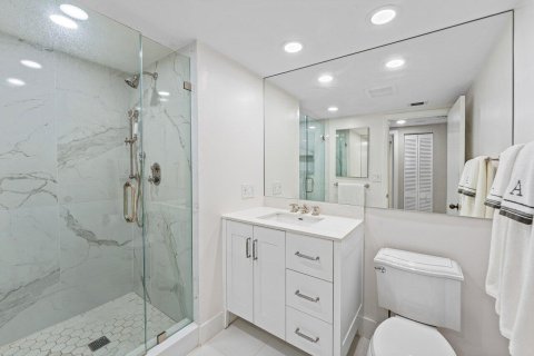 Condo in West Palm Beach, Florida, 2 bedrooms  № 2087684 - photo 20