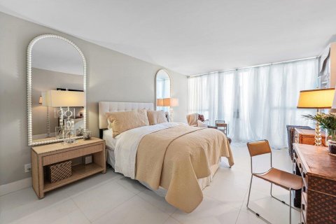 Condo in West Palm Beach, Florida, 2 bedrooms  № 2087684 - photo 18