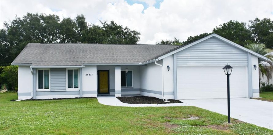 Villa ou maison à Wesley Chapel, Floride 2 chambres, 135.08 m2 № 1883565