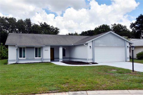 Villa ou maison à vendre à Wesley Chapel, Floride: 2 chambres, 135.08 m2 № 1883565 - photo 2