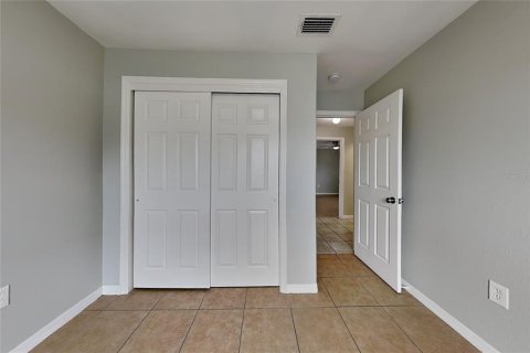 Villa ou maison à louer à Apollo Beach, Floride: 3 chambres, 138.61 m2 № 2390954 - photo 9