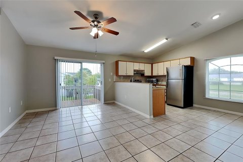 Villa ou maison à louer à Apollo Beach, Floride: 3 chambres, 138.61 m2 № 2390954 - photo 3