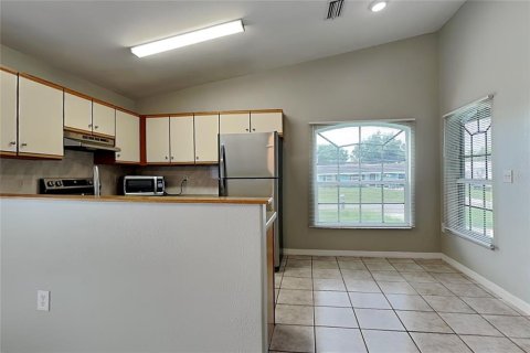 Villa ou maison à louer à Apollo Beach, Floride: 3 chambres, 138.61 m2 № 2390954 - photo 5