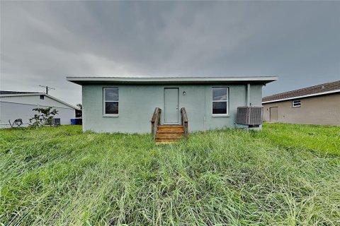 Villa ou maison à louer à Apollo Beach, Floride: 3 chambres, 138.61 m2 № 2390954 - photo 15