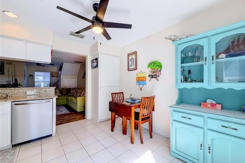 Condo in Crystal River, Florida, 2 bedrooms № 2209351 - photo 15