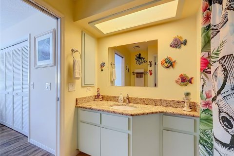 Condo in Crystal River, Florida, 2 bedrooms № 2209351 - photo 24