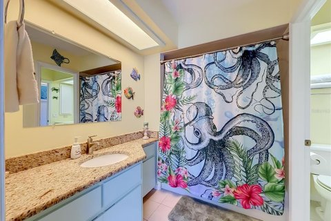 Condo in Crystal River, Florida, 2 bedrooms № 2209351 - photo 23