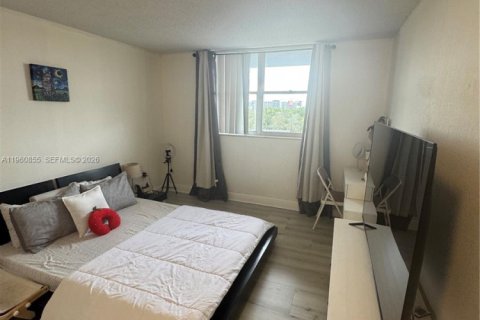 Copropriété à louer à North Miami, Floride: 1 chambre, 62.52 m2 № 2023629 - photo 8