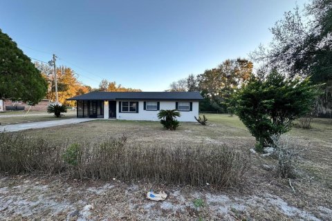 House in Wildwood, Florida 3 bedrooms, 88.26 sq.m. № 1548587 - photo 2