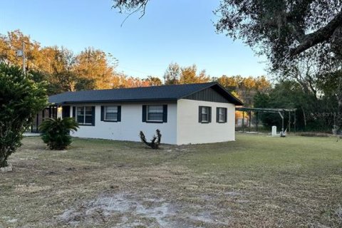 House in Wildwood, Florida 3 bedrooms, 88.26 sq.m. № 1548587 - photo 5