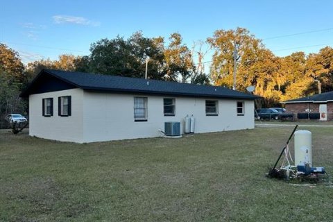 House in Wildwood, Florida 3 bedrooms, 88.26 sq.m. № 1548587 - photo 29