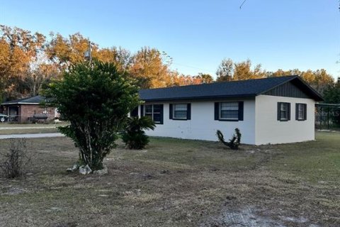 House in Wildwood, Florida 3 bedrooms, 88.26 sq.m. № 1548587 - photo 25