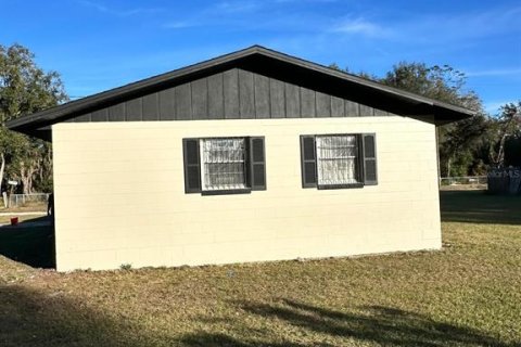 House in Wildwood, Florida 3 bedrooms, 88.26 sq.m. № 1548587 - photo 27