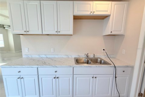 Villa ou maison à vendre à Bradenton, Floride: 3 chambres, 105.72 m2 № 2215358 - photo 8