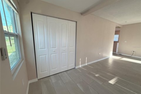 Villa ou maison à vendre à Bradenton, Floride: 3 chambres, 105.72 m2 № 2215358 - photo 5