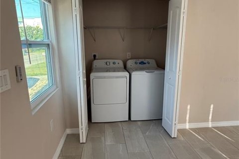 Villa ou maison à vendre à Bradenton, Floride: 3 chambres, 105.72 m2 № 2215358 - photo 27