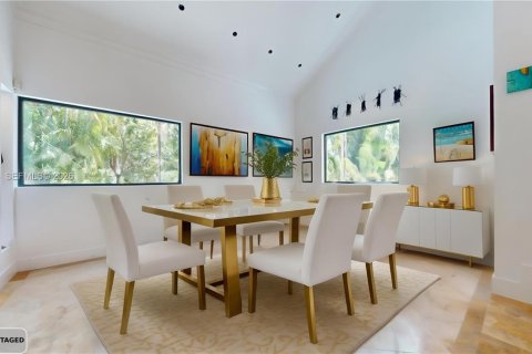 Casa en venta en Pinecrest, Florida, 7 dormitorios, 558.71 m2 № 2047448 - foto 16