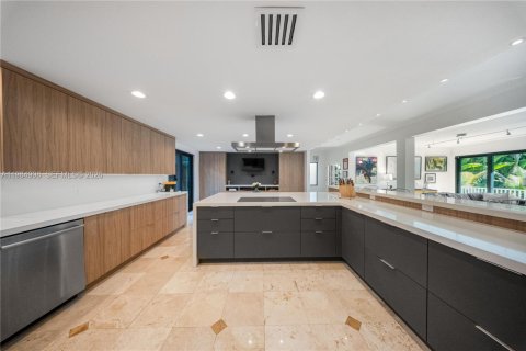 Casa en venta en Pinecrest, Florida, 7 dormitorios, 558.71 m2 № 2047448 - foto 14