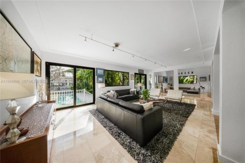 Casa en venta en Pinecrest, Florida, 7 dormitorios, 558.71 m2 № 2047448 - foto 7