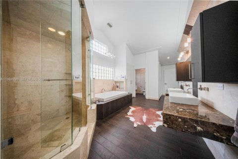 Casa en venta en Pinecrest, Florida, 7 dormitorios, 558.71 m2 № 2047448 - foto 26