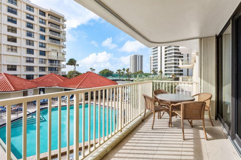 Condo in Riviera Beach, Florida, 2 bedrooms  № 2190817 - photo 27