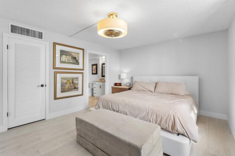 Condo in Riviera Beach, Florida, 2 bedrooms  № 2190817 - photo 15