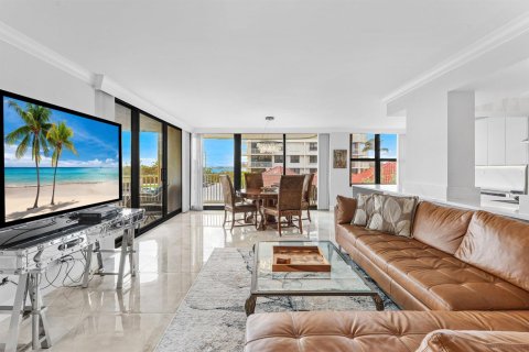 Condo in Riviera Beach, Florida, 2 bedrooms  № 2190817 - photo 9