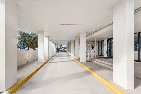 Condo in Riviera Beach, Florida, 2 bedrooms  № 2190817 - photo 30