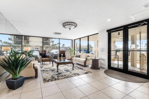 Condo in Riviera Beach, Florida, 2 bedrooms  № 2190817 - photo 29