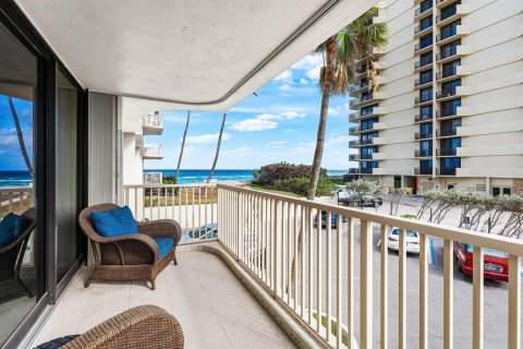 Condo in Riviera Beach, Florida, 2 bedrooms  № 2190817 - photo 25