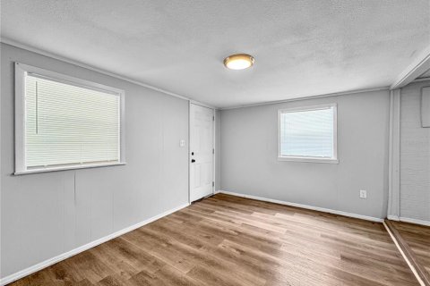 House in Tampa, Florida 3 bedrooms, 87.14 sq.m. № 2378021 - photo 11