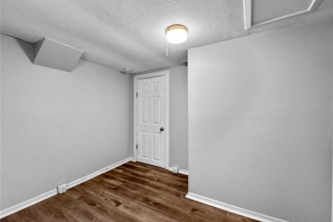 House in Tampa, Florida 3 bedrooms, 87.14 sq.m. № 2378021 - photo 12