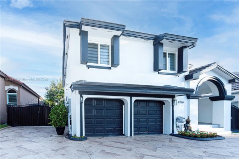 House in Miami Lakes, Florida 5 bedrooms № 1850769 - photo 7